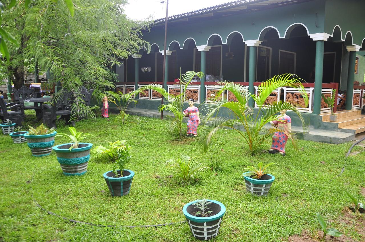 Rock Lake Home Stay Sigiriya Exterior foto